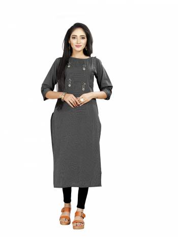 Grab This Simple and Elegant Looking Readymade straight Cut Kurti In Black color. This Kurti Is Fabricated On Rayon And Comes With A Matching Mask. Buy Now.